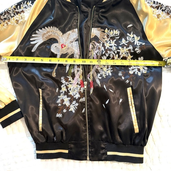 Asian inspired gold and black embroidered silky bomber jacket - Picture 5 of 9